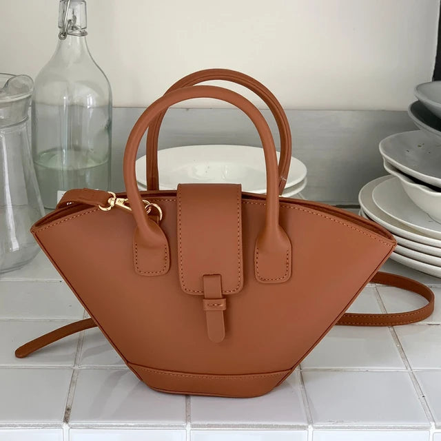Vintage Shell Bags For Women Luxury Designer Handbags And Purses 2023 New In PU Top Handle Korean Small Shoulder Messenger Bag brown (20cm<Max Length<30cm)