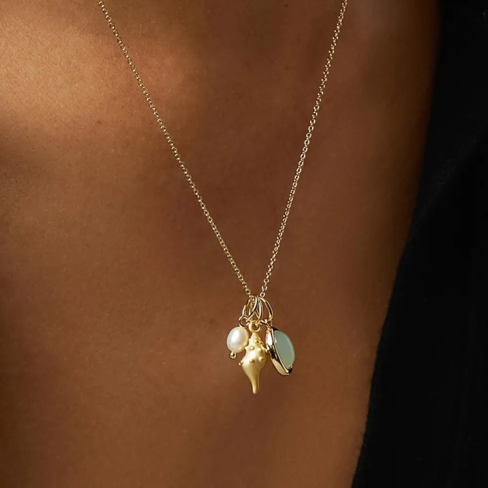 14K Gold-Plated Natural Crystal Conch Pendant Necklace Gold One Size